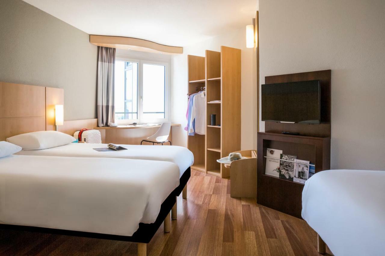 Ibis Lausanne Crissier Ngoại thất bức ảnh